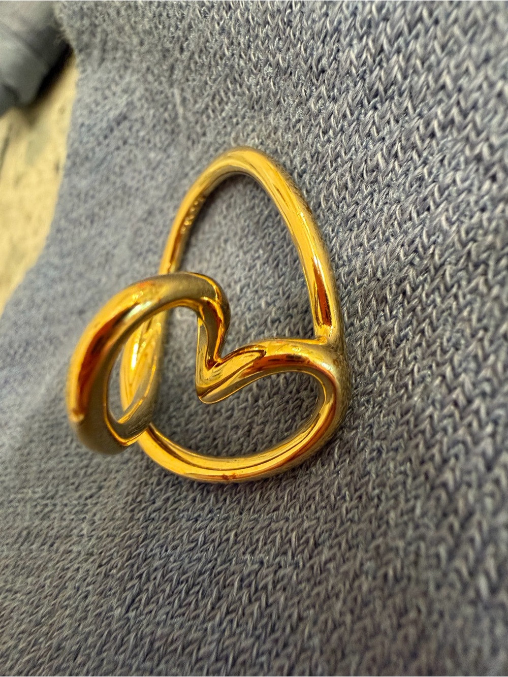 Pandora Gold Heart Loop Ring